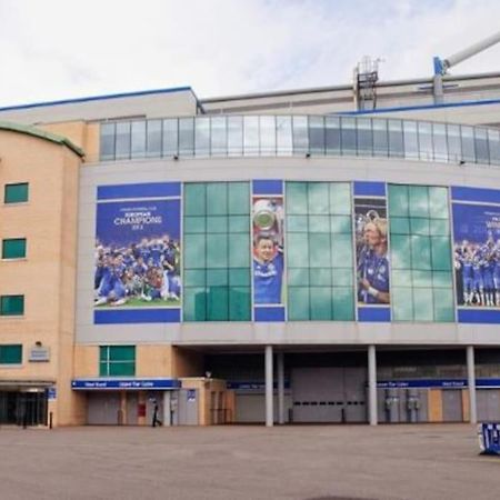 Cozy Studio Opposite Chelsea Stadium ロンドン エクステリア 写真